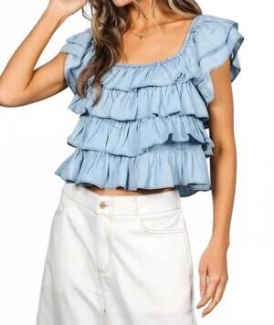 NEW VINE & LOVE tiered flutter sleeve chambray top in light denim